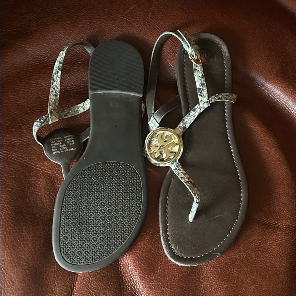 Tory Burch Dani Sandal 9 - Picture 4 of 8